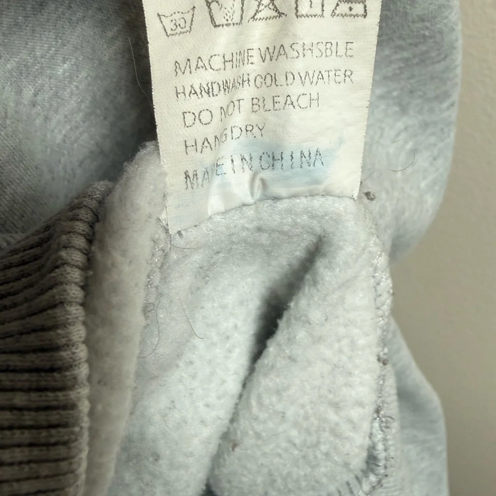 Trendy Queen Classic Neutral Basic Cotton Men's Stylish Gray Zip-Up Sweatshirt